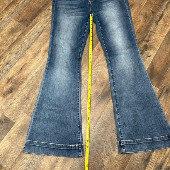 Like New Judy Blue Jean Flairs - Picture 11 of 13